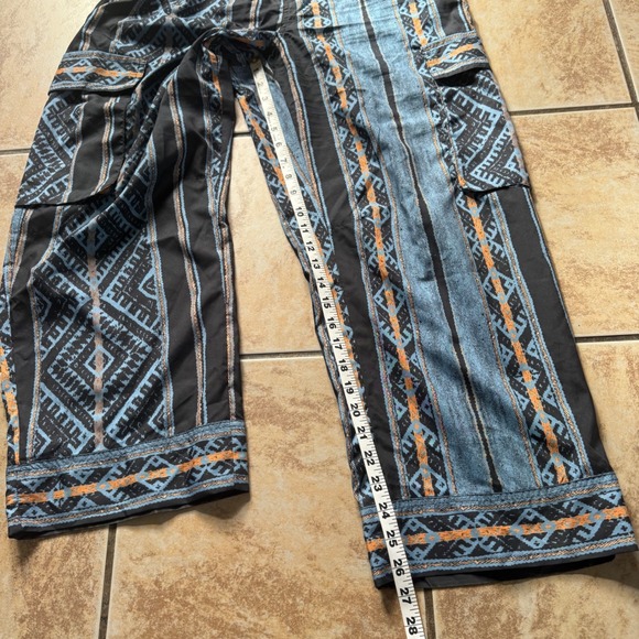 Free People Movement Light Weight Visionary Print Cargo Pants Size Small - Picture 9 of 11